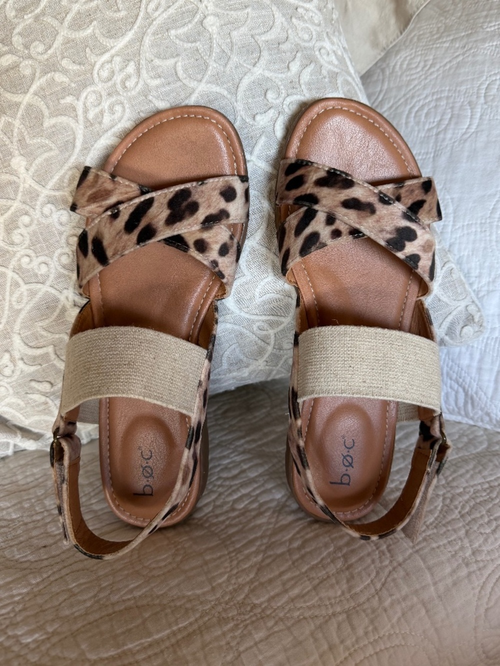 b•ø•c 👣Caty Sandal Natural Leopard Fabric Size 10 EUC
